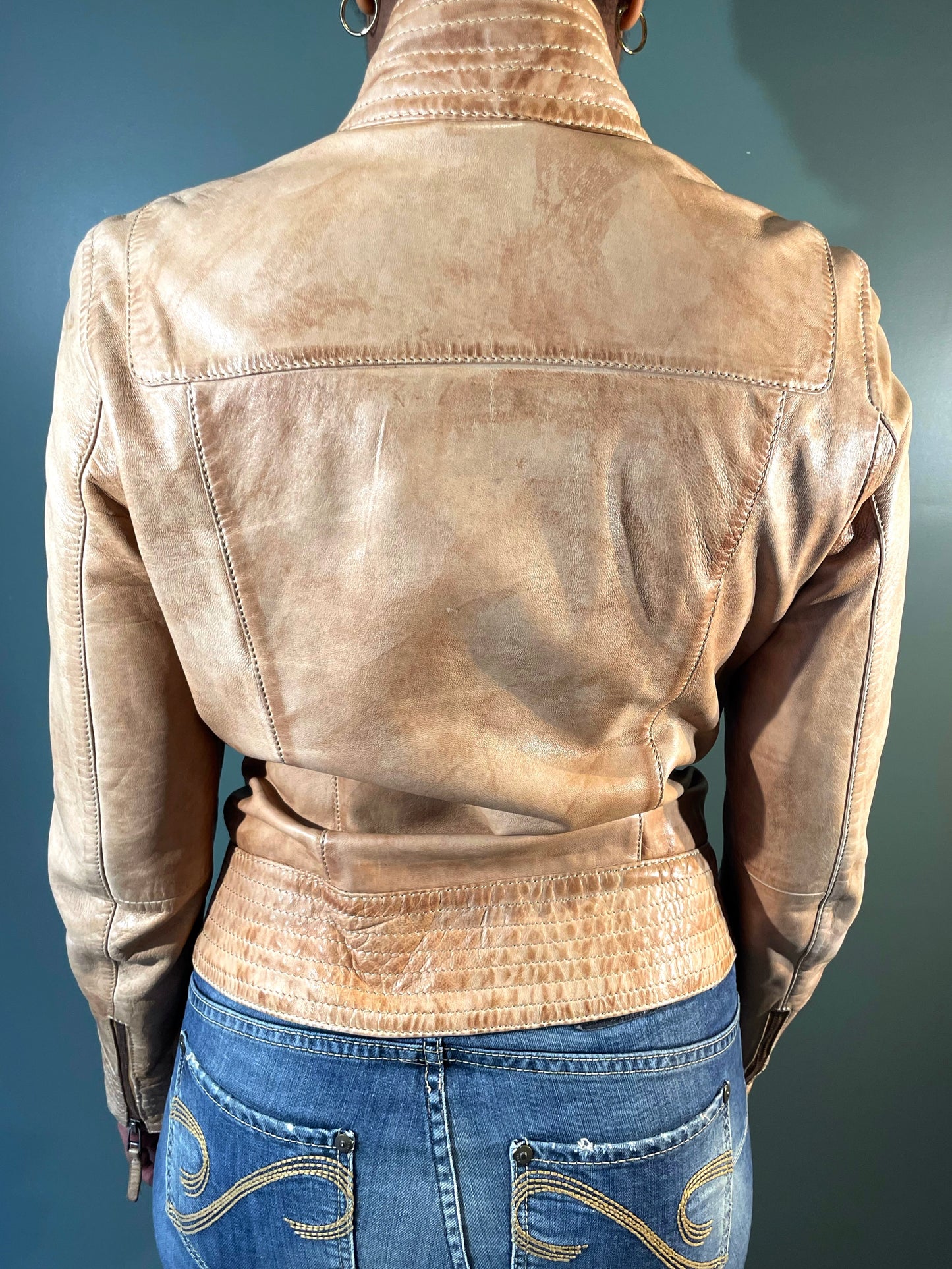 VESTE EN CUIR
