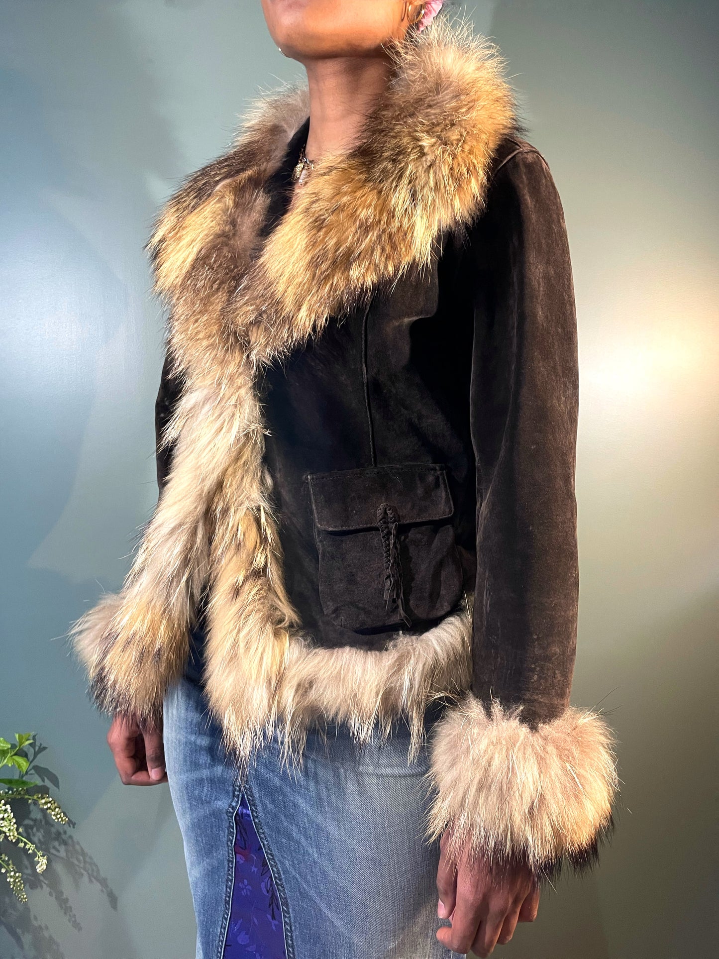 VESTE EN CUIR ET FOURRURE
