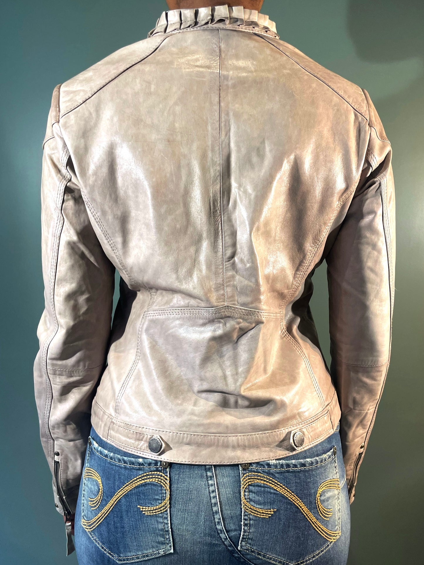 VESTE EN CUIR