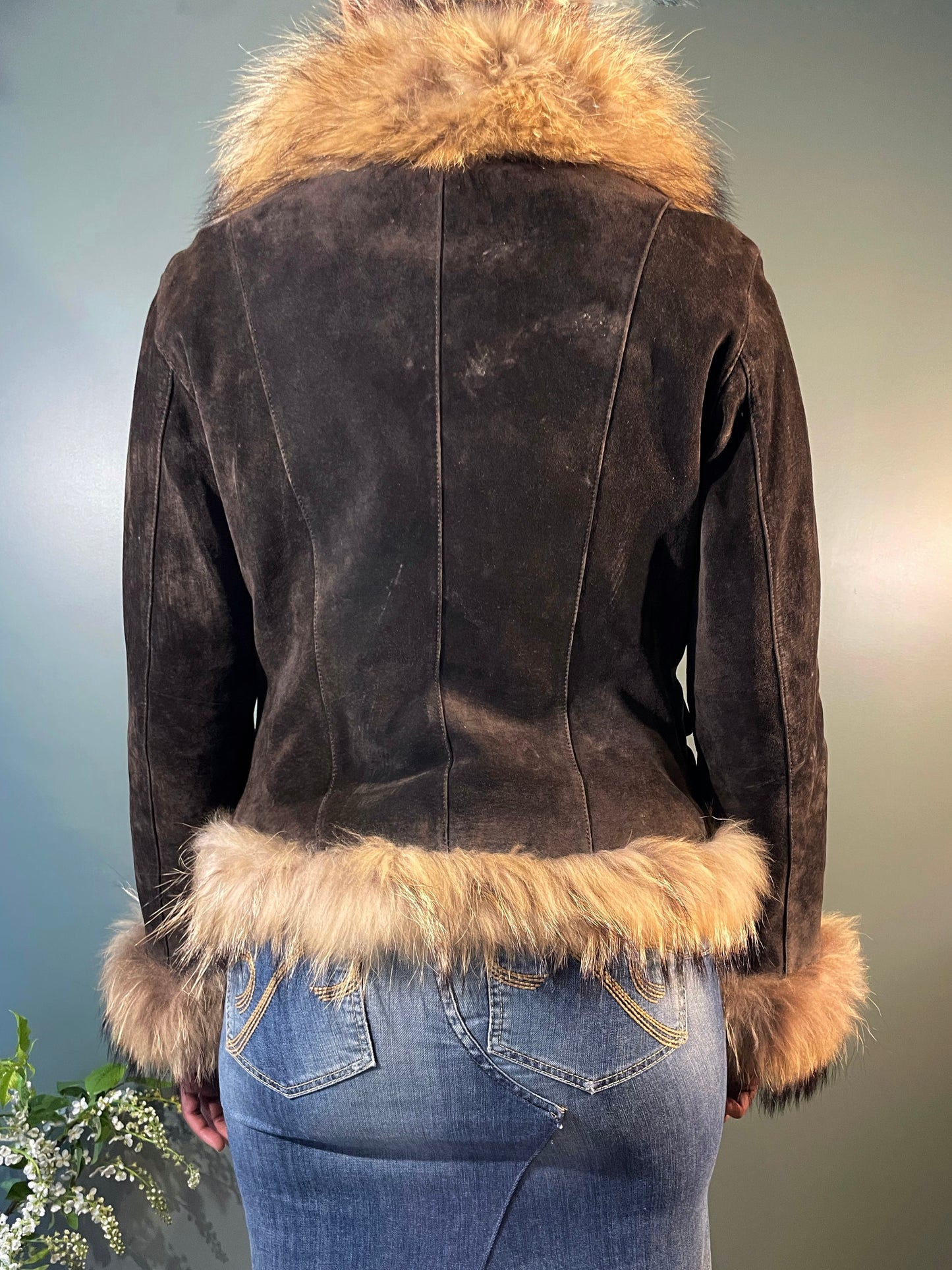 VESTE EN CUIR ET FOURRURE