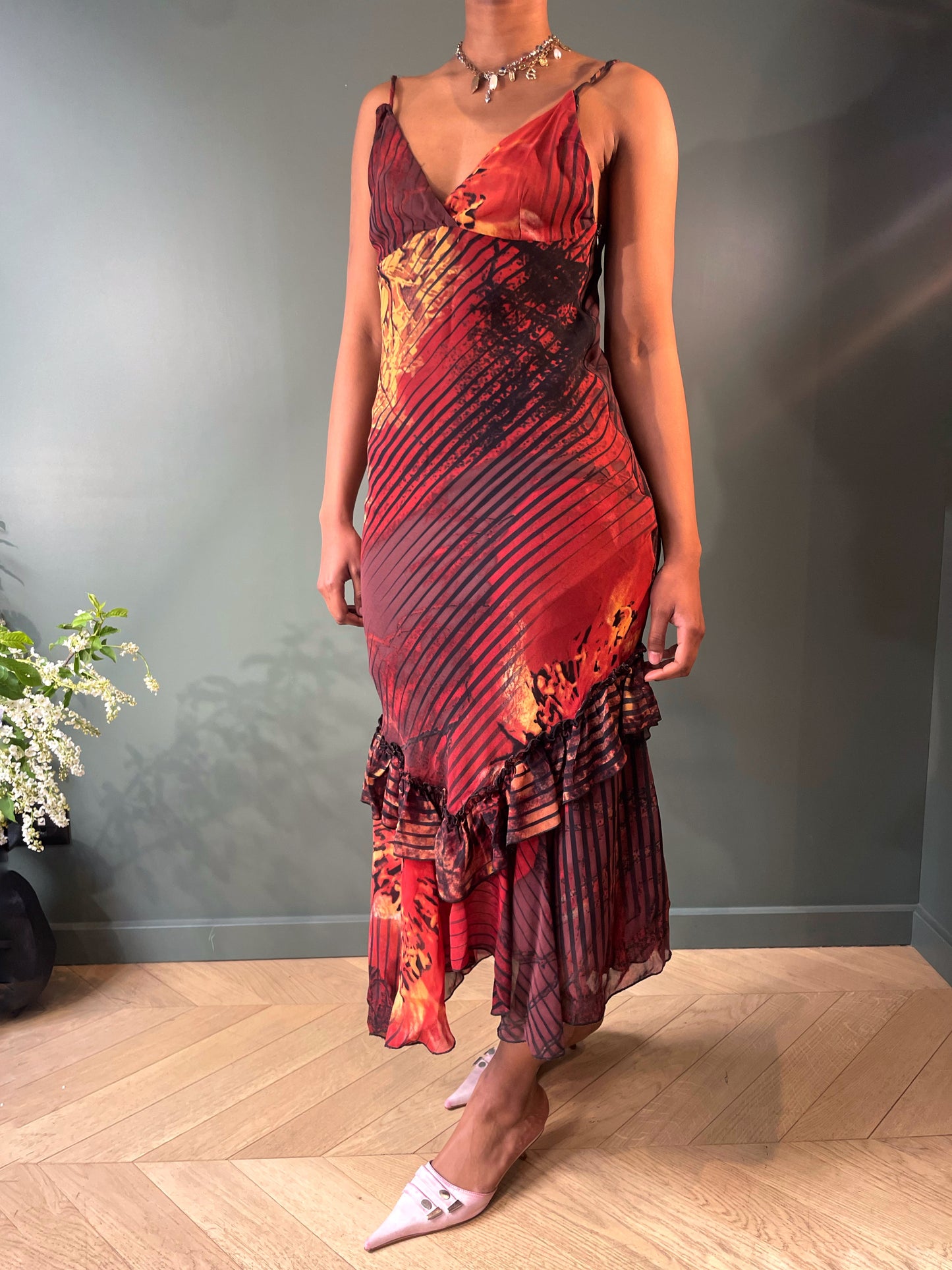 ROBE À VOLANTS